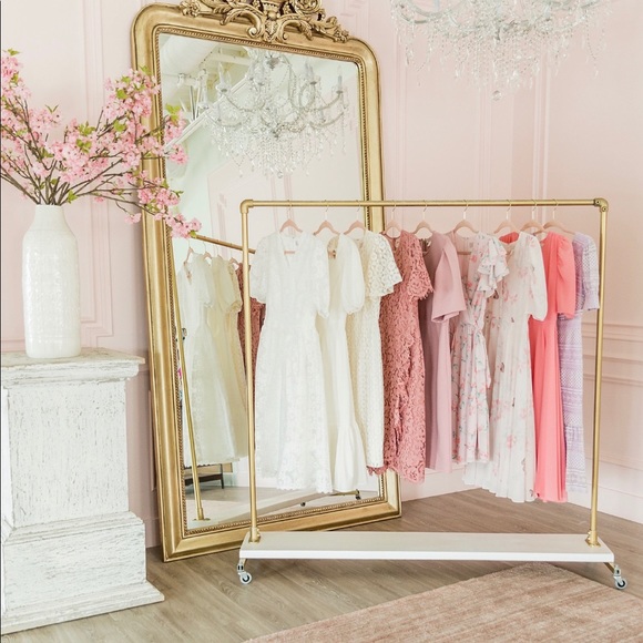 Love Jas Boutique💕 - Picture 2 of 3